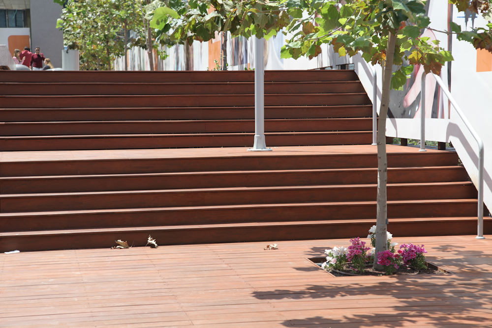 חידוש דק היטק פארק