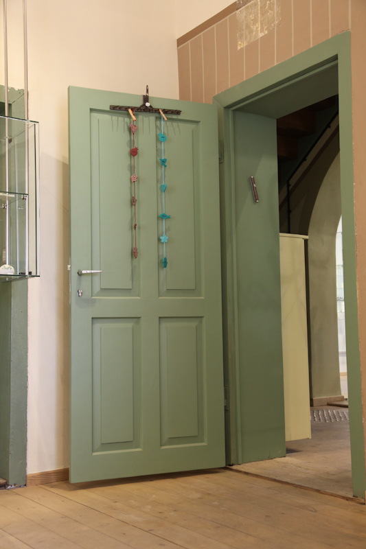 רצפות ותקרות פנים במתחם שרונה 1