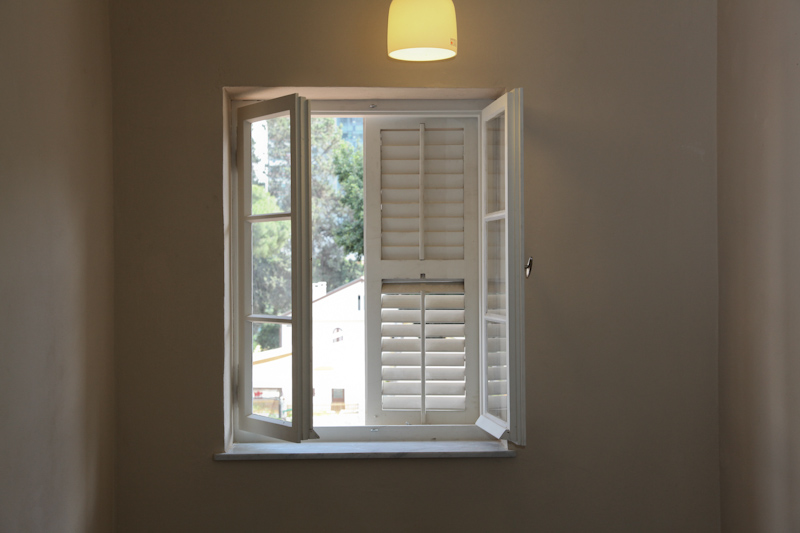 רצפות ותקרות פנים במתחם שרונה 2