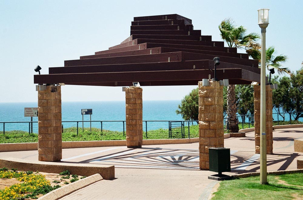 טיילת בנתניה