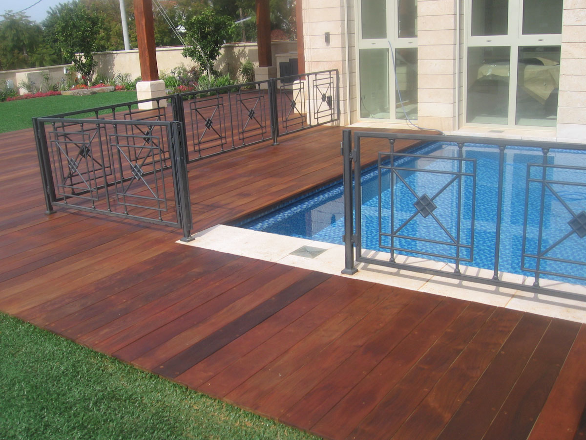 עבודות של סימן טוב