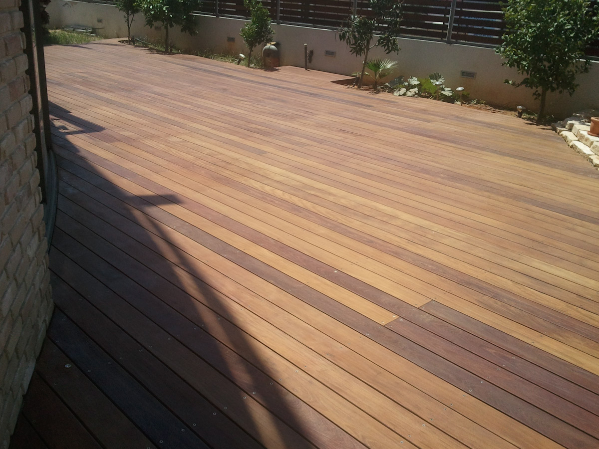 עבודות של סימן טוב