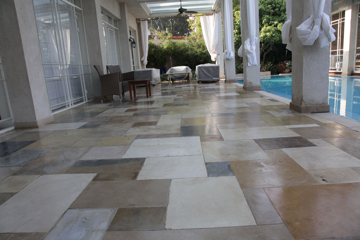 סילר על אבן בבית פרטי