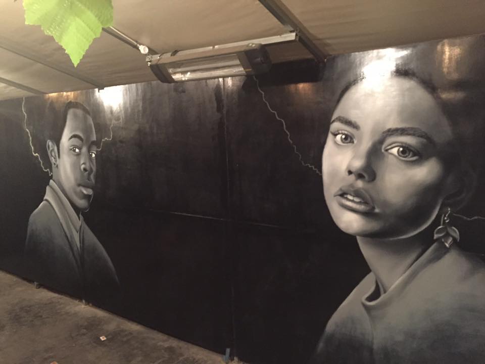 ציורי קיר עם סופר צבע