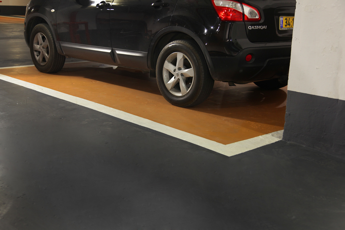 חניון בתל אביב