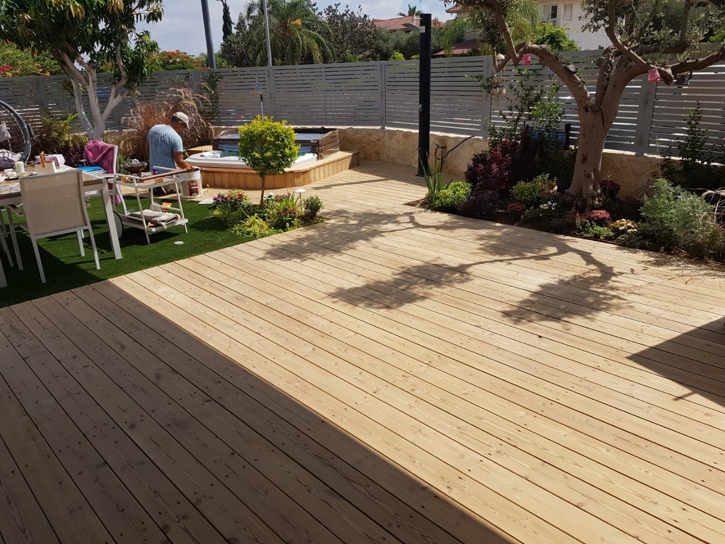 חידוש דק אורן - דקמן