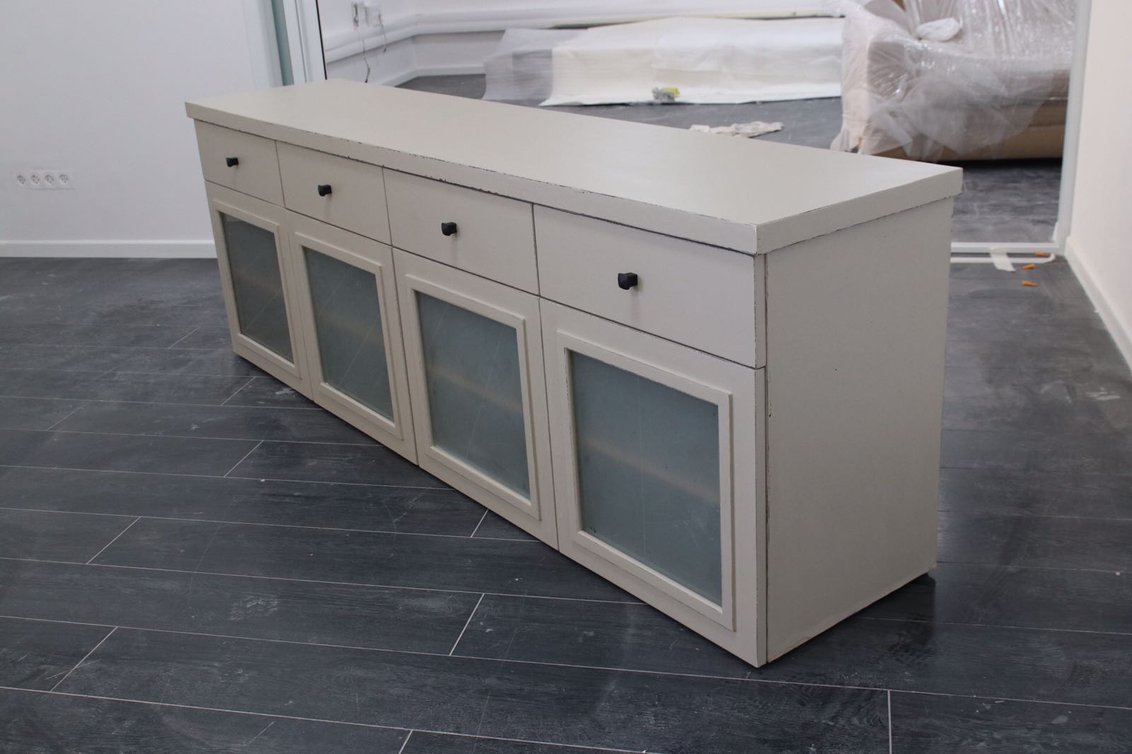 חידוש וצביעת רהיטים