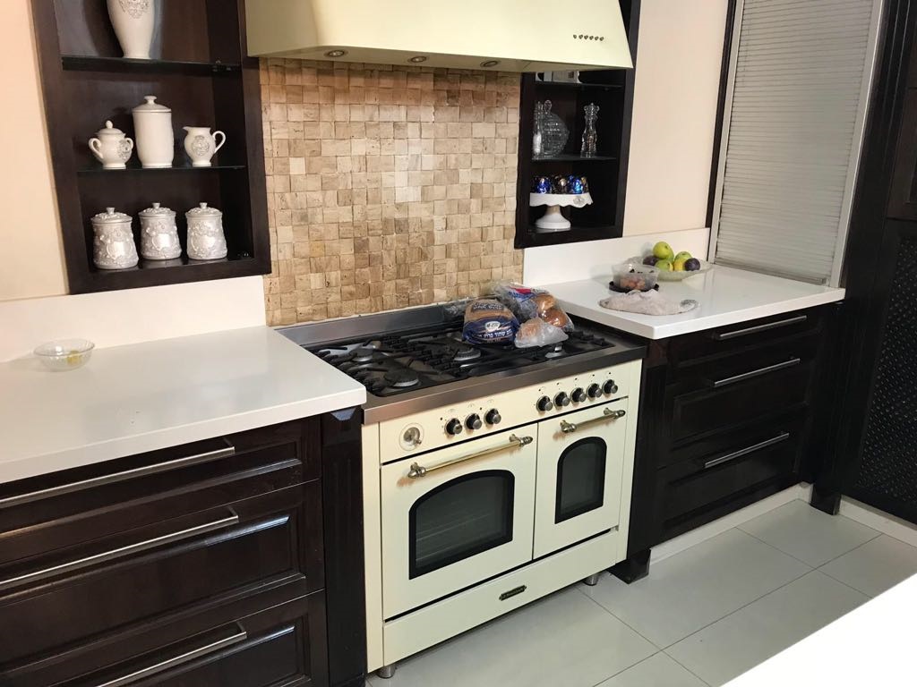 חידוש וצביעת מטבח חזיתות עץ